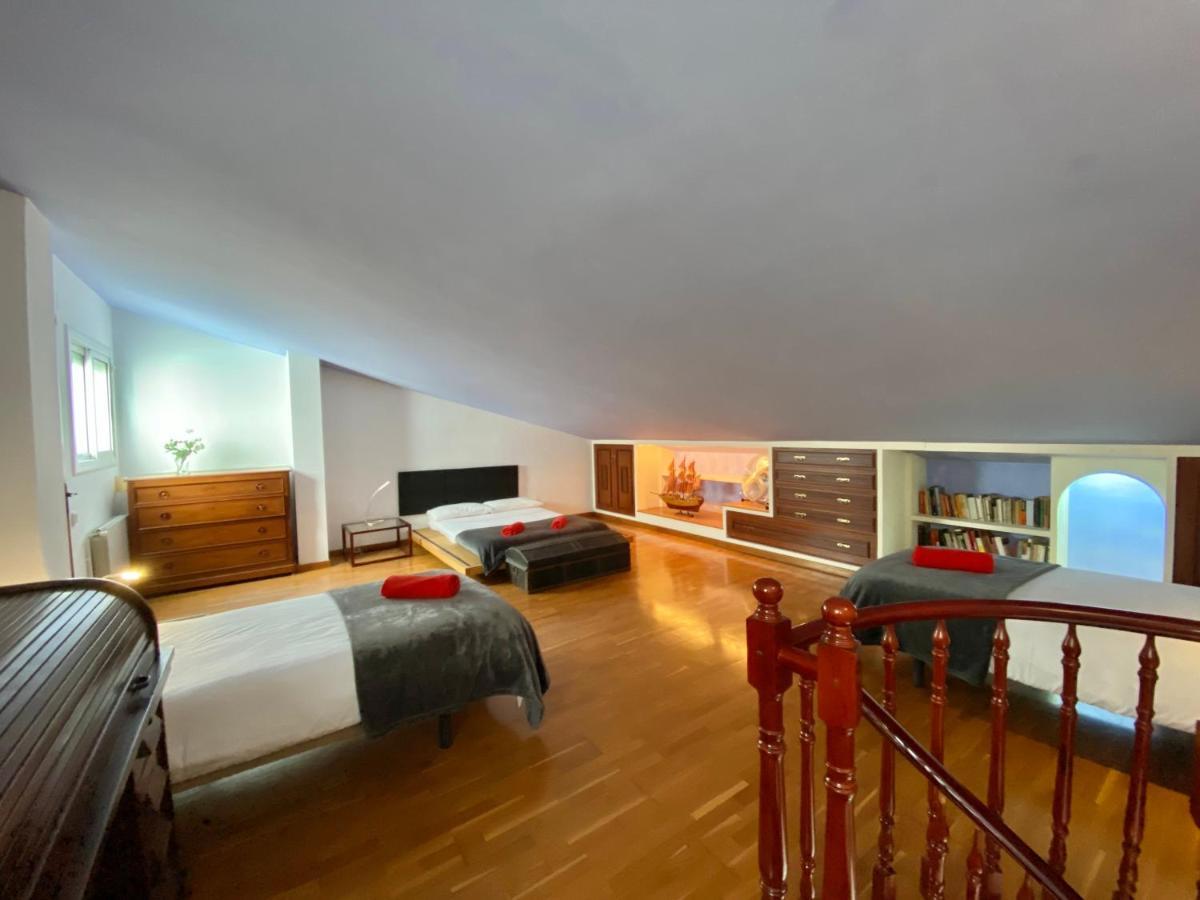 Duplex Oasis Apartment Sitges Bagian luar foto