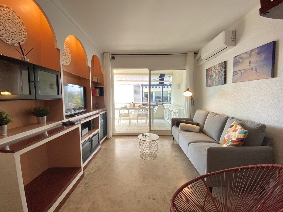 Duplex Oasis Apartment Sitges Bagian luar foto
