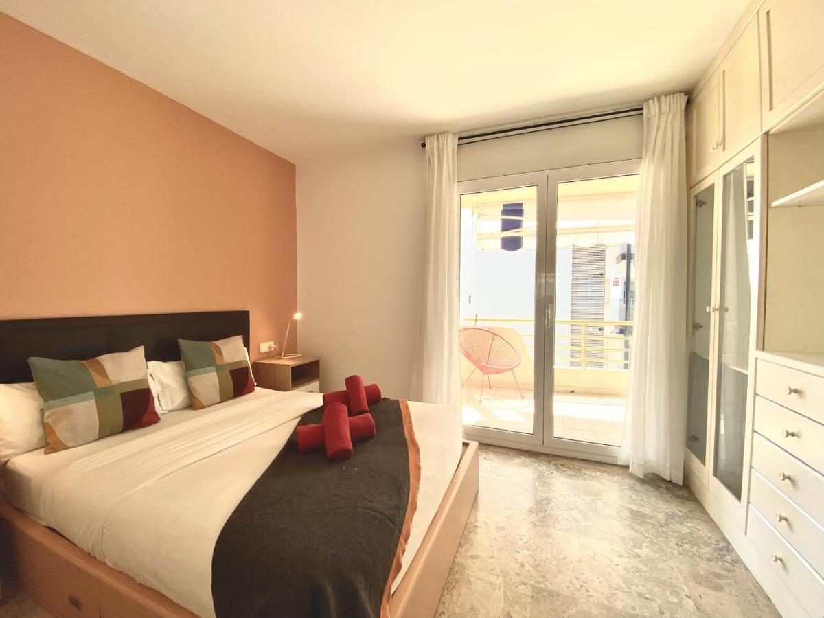 Duplex Oasis Apartment Sitges Bagian luar foto